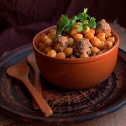 Рецепт Ароматного нута с фрикадельками