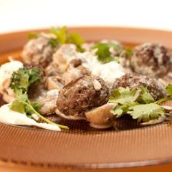 Рецепт Фрикаделек из баранины с шампиньонами в йогурте