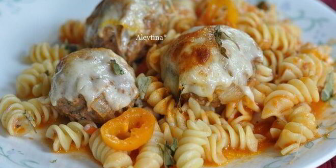 Рецепт фрикаделек с пастой и соусом