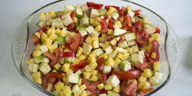 Рецепт фрикаделек в духовке с овощами