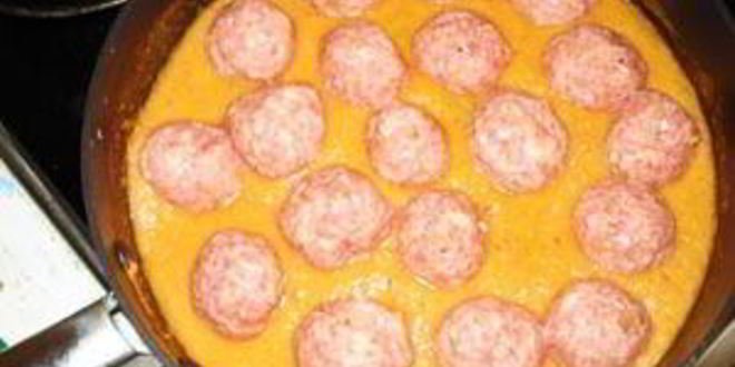 Рецепт фрикаделек в луковом соусе