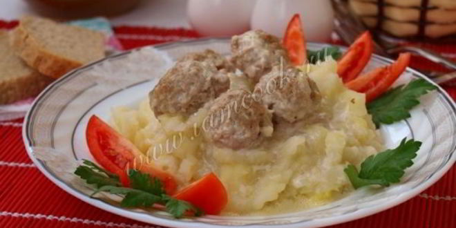 Рецепт фрикаделек в сметанном соусе