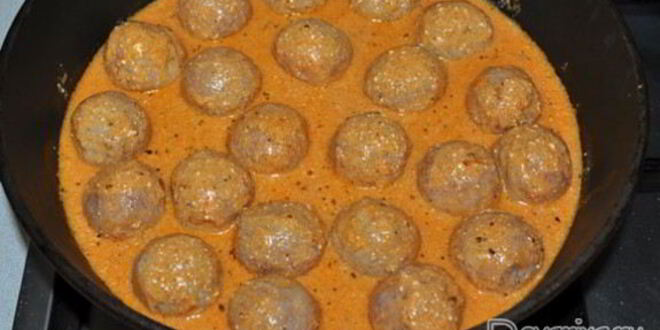 Рецепт мясных фрикаделек с сырной начинкой