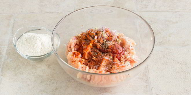 Рецепт пряных куриных фрикаделек