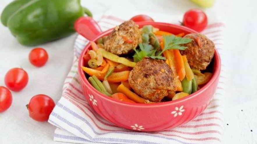 Рецепт соте со стручковой фасолью и фрикадельками