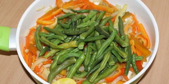 Рецепт соте со стручковой фасолью и фрикадельками