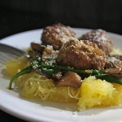 Рецепт Спагетти сквош с фрикадельками и шпинатом