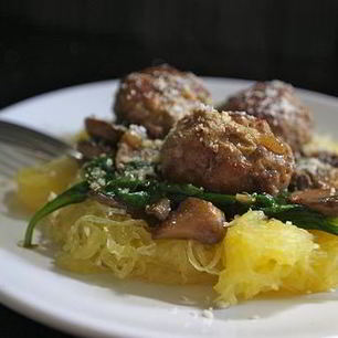 Рецепт Спагетти сквош с фрикадельками и шпинатом