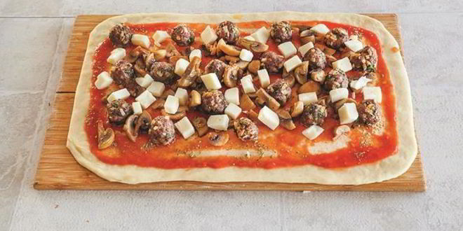 Рецепт стромболей с фрикадельками