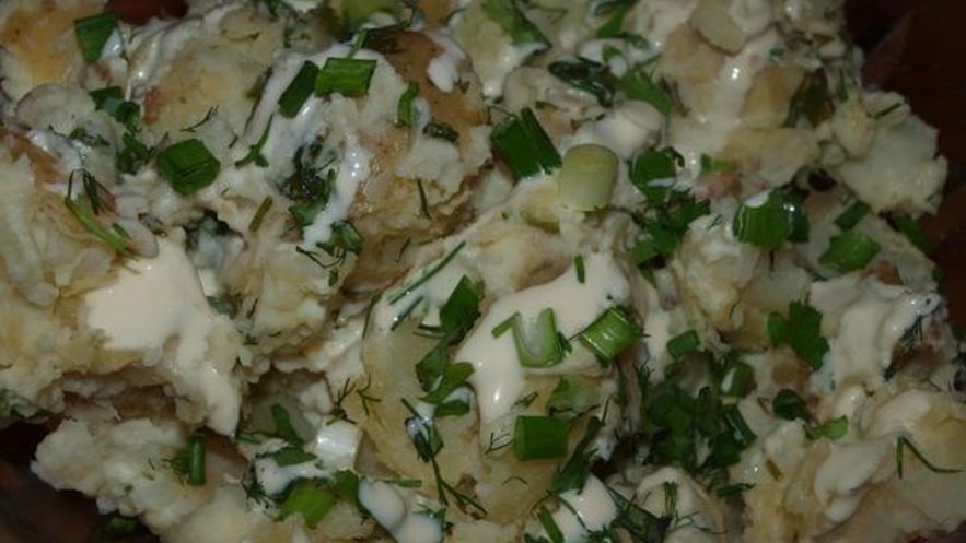 Рецепт картофеля молодой со сметаной и зеленью
