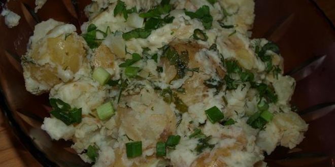 Рецепт картофеля молодой со сметаной и зеленью