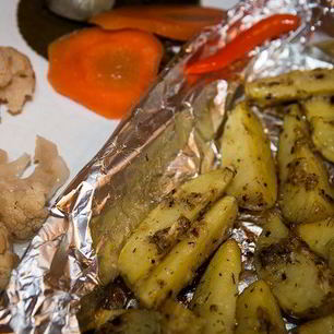 Рецепт Картофеля по-деревенски с чесноком