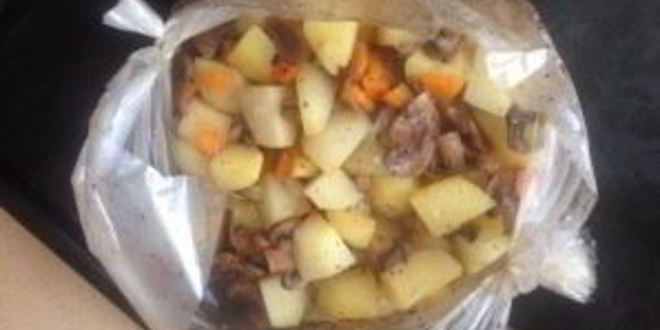 Рецепт картофеля с грибами в рукаве