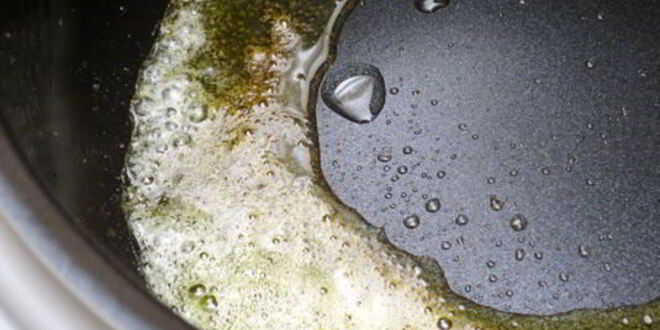 Рецепт картофеля со сметаной и хмели-сунели в мультиварке