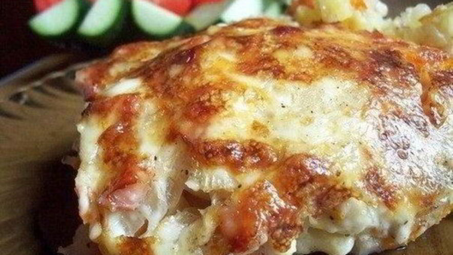 Рецепт картофеля в сметане, с ветчиной и сыром