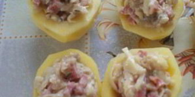 Рецепт картошки с колбасой в духовке