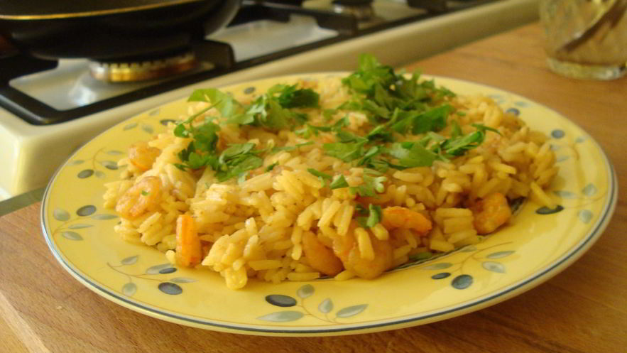 Рецепт риса с креветками и карри
