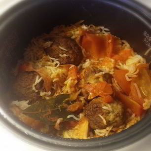 Рецепт Риса с тефтельками и овощами в мультиварке