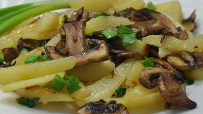 Рецепт Жареной картошки с шампиньонами и луком