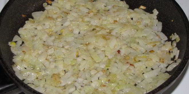 Рецепт долмы с рисом, изюмом и кедровыми орешками