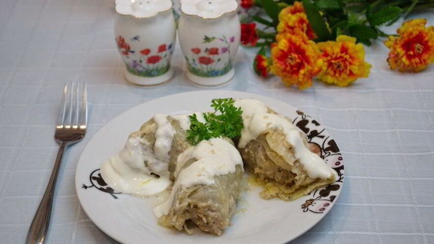 Рецепт голубцов под сметанным соусом