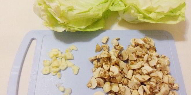 Рецепт голубцов с консервированной фасолью и грибами