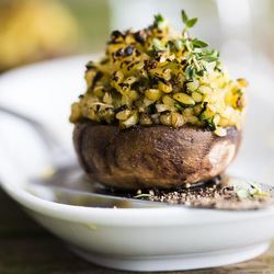 Рецепт Фаршированных булгуром шампиньоны