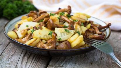Рецепт Грибов лисички жареные с картошкой