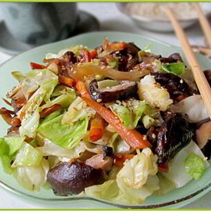 Рецепт Грибов шиитаке с молодой капустой