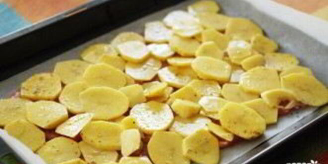 Рецепт грибов со свининой и картофелем в духовке