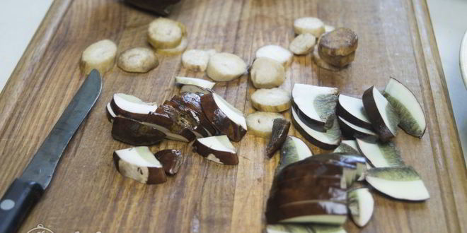 Рецепт грибов в сметане под сыром