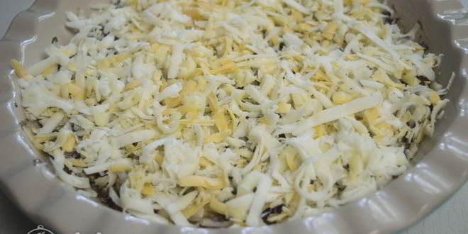 Рецепт грибов в сметане под сыром