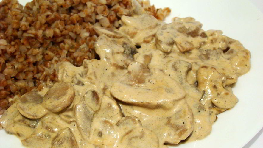 Рецепт шампиньонов в сметанном соусе