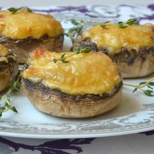 Рецепт Шампиньонов запеченных с баклажанами и сыром