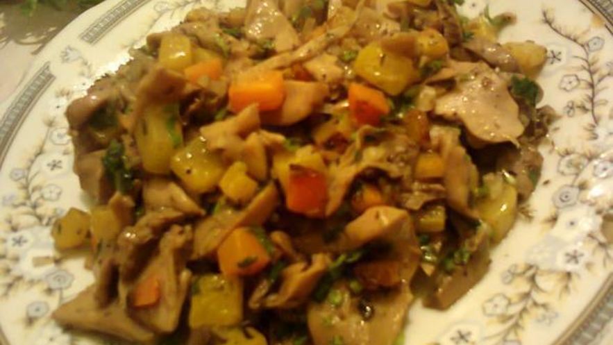 Рецепт тушеных шампиньонов с тыквой и орегано
