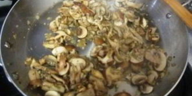 Рецепт жареных грибов с макаронами