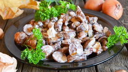 Рецепт Жареных маслят в сметане