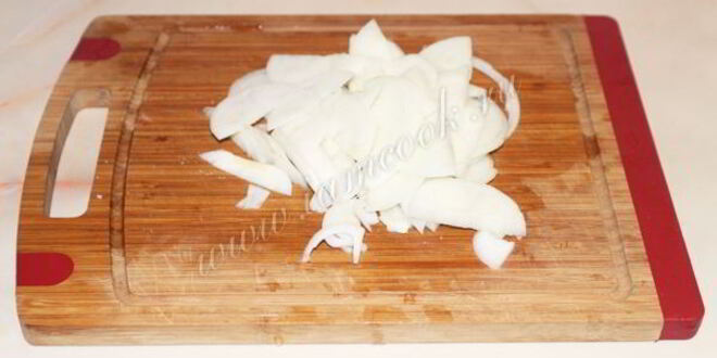 Рецепт гуляша из говядины с подливкой