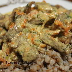 Рецепт Гуляша из говядины со сметаной