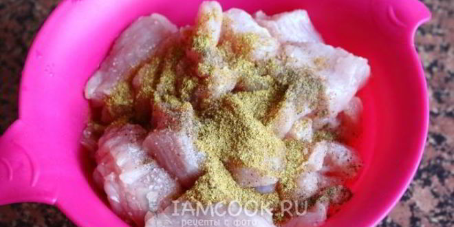 Рецепт гуляша из индейки в мультиварке