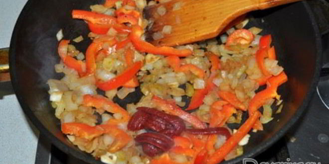 Рецепт гуляша с мясом индейки