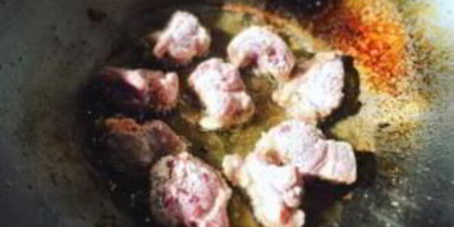 Рецепт свиного гуляша в кисло-сладком соусе
