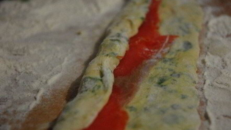 Рецепт картофельных клецек со шпинатом и форелью