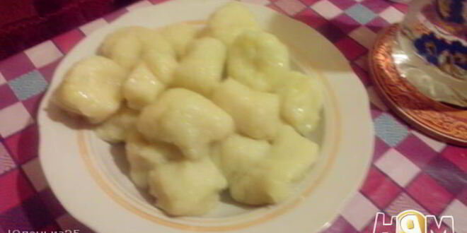 Рецепт картофельных клецек в соусе с луком-пореем