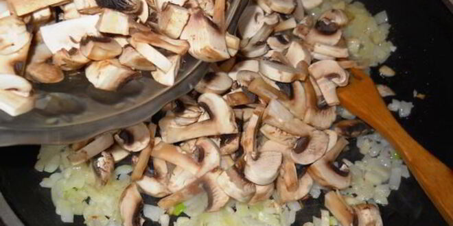 Рецепт картофельных ньокков с грибной подливкой