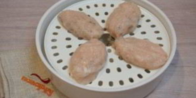 Рецепт котлет из индейки на пару в мультиварке