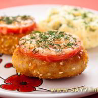 Рецепт Котлет из индейки, жаренные с помидорами и сыром