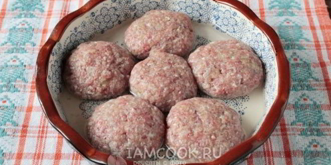 Рецепт котлет с помидорами и сыром в духовке