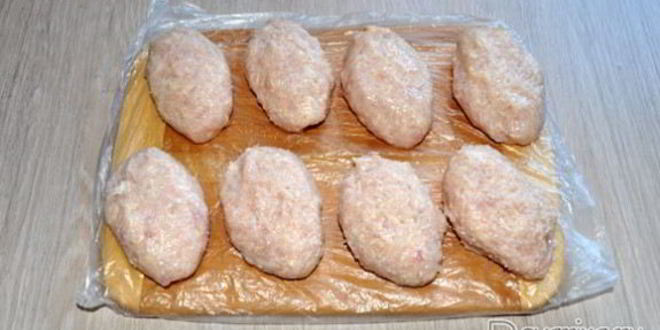 Рецепт куриных котлет с сыром