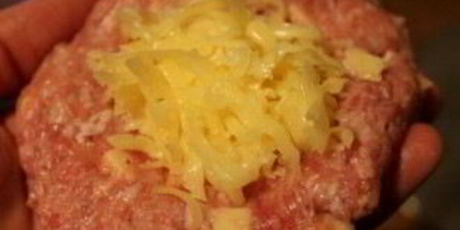 Рецепт мясных котлет с сыром